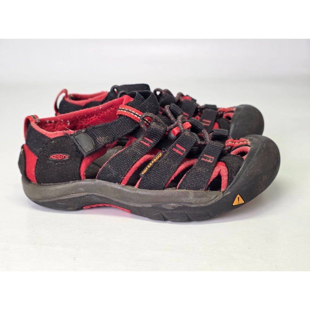 Keen Newport H2 Little Kids Size 12 Black Red Outdoor Water Hiking Sandals - Picture 1 of 9